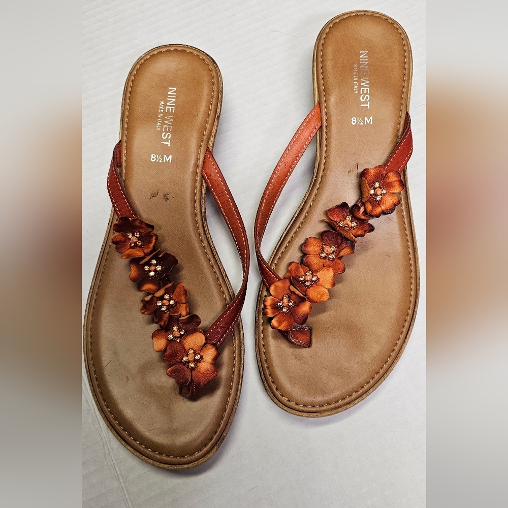 Nine West Aloha style sandals